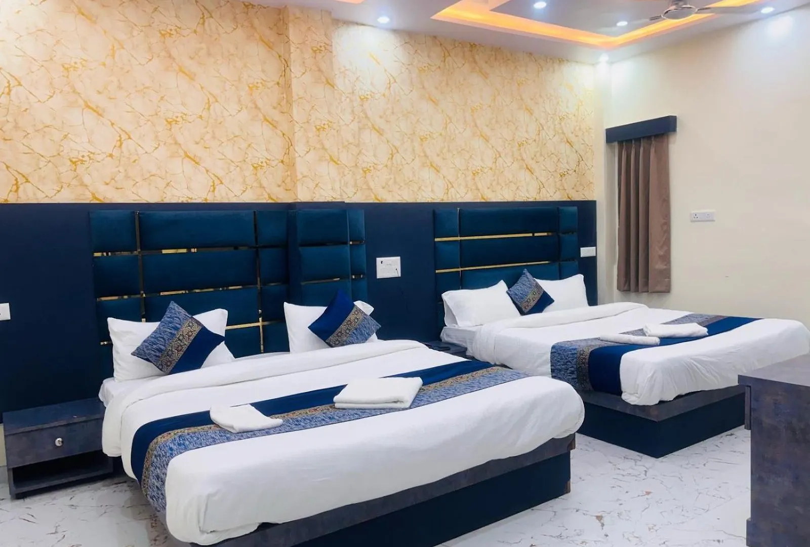 ***  Kashvi Hotels Βαρανάσι Ινδία