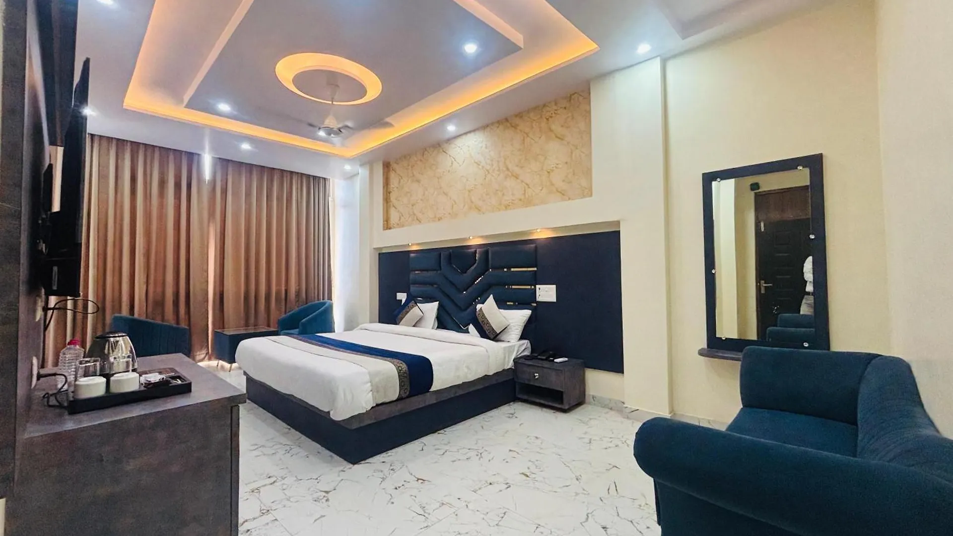 Kashvi Hotels Βαρανάσι