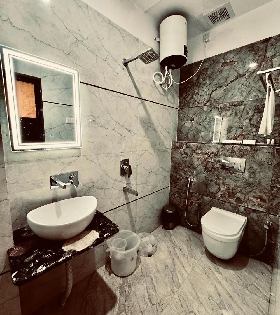 Kashvi Hotels Βαρανάσι