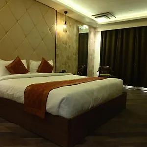 Hotel The Triumph, Varanasi